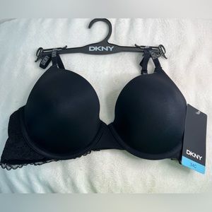 NWT Black DKNY 34C Lace Wing Bra